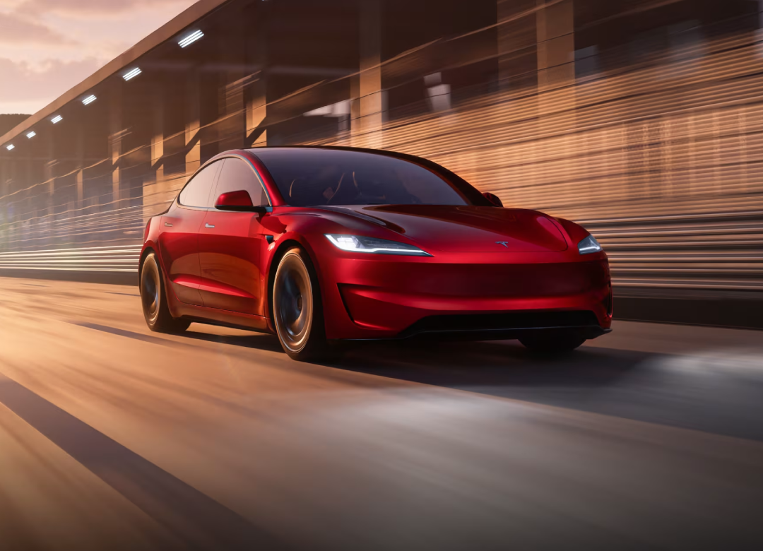 Tanner_tesla-mailing-auto